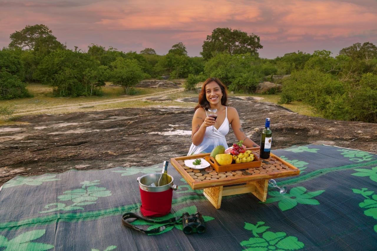 Leopard Nest - Glamping In Yala Hotell Exteriör bild