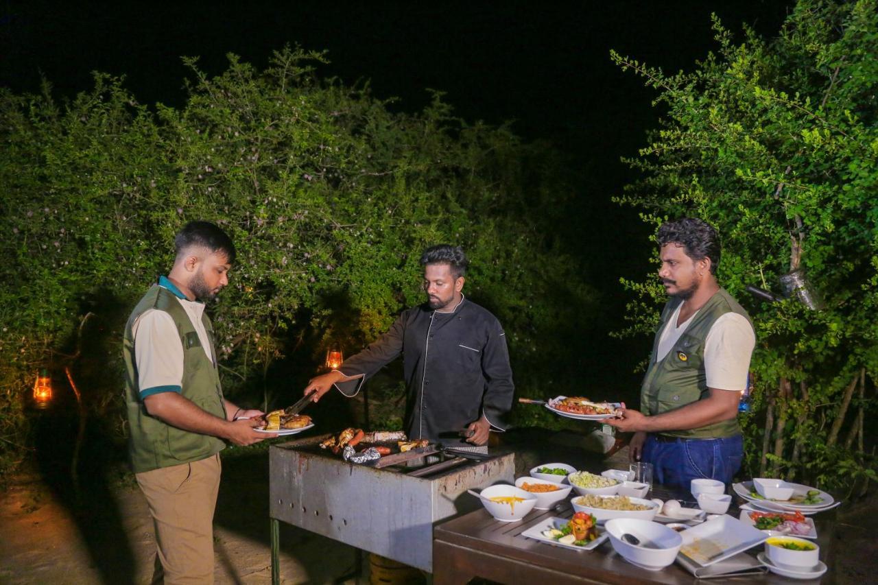 Leopard Nest - Glamping In Yala Hotell Exteriör bild